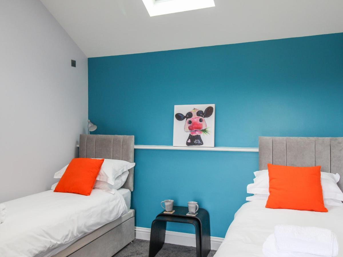 The Cosy Cowshed Villa Axminster Exterior photo
